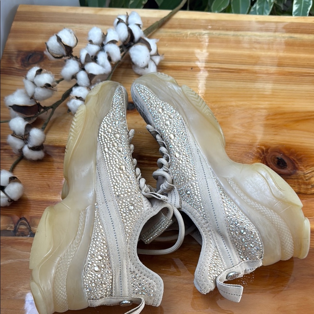 Steve Madden Cream Sneakers Knit Upper Comfort - Picture 4 of 4